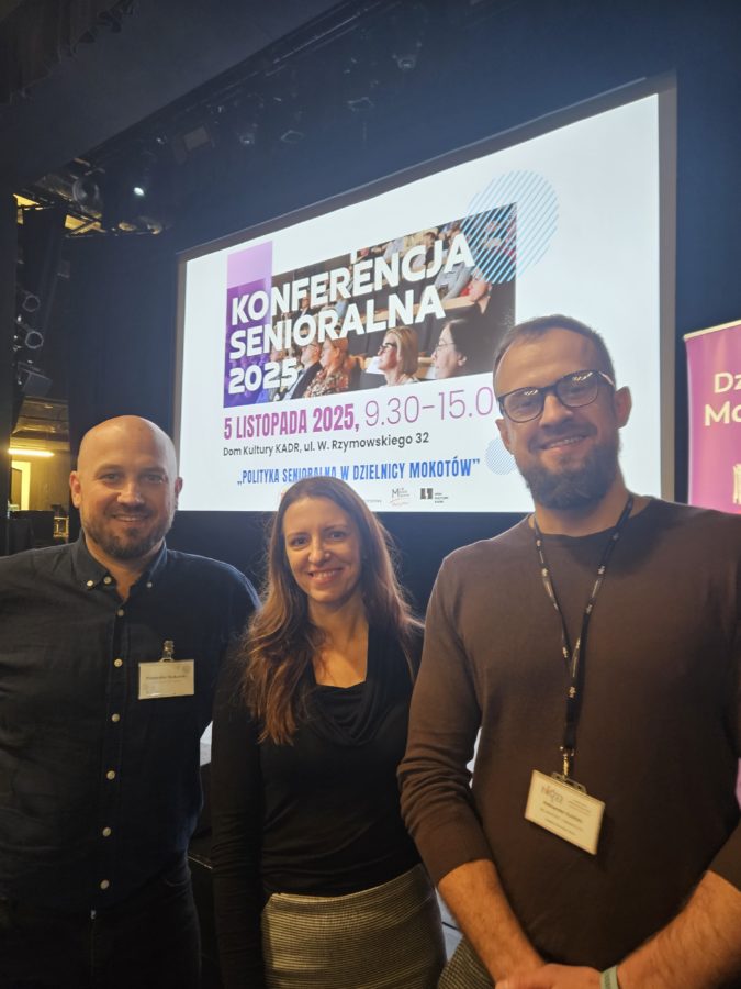 Znakomite spotkanie specjalistów Narodowego Instytutu Geriatrii, Reumatologii i Rehabilitacji w Warszawie z seniorami dzielnicy Mokotów.