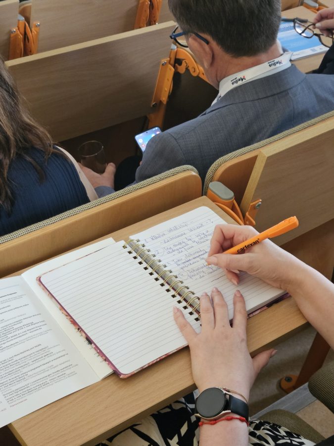 Najnowsza wiedza, pasja do medycyny i nauki: słyną z tego organizowane w Narodowym Instytucie Geriatrii, Reumatologii i Rehabilitacji w Warszawie konferencje ordynatorów i kierowników poradni reumatologicznych. 4 foto2