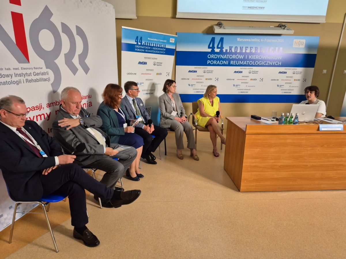 Najnowsza wiedza, pasja do medycyny i nauki: słyną z tego organizowane w Narodowym Instytucie Geriatrii, Reumatologii i Rehabilitacji w Warszawie konferencje ordynatorów i kierowników poradni reumatologicznych. 2 foto3