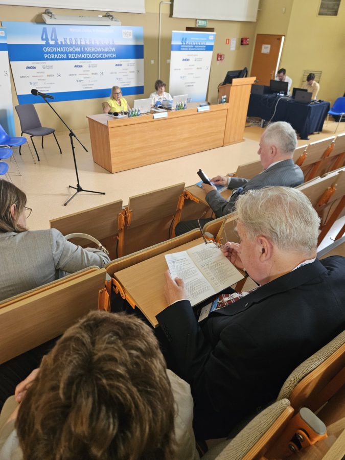 Najnowsza wiedza, pasja do medycyny i nauki: słyną z tego organizowane w Narodowym Instytucie Geriatrii, Reumatologii i Rehabilitacji w Warszawie konferencje ordynatorów i kierowników poradni reumatologicznych. 3 foto4