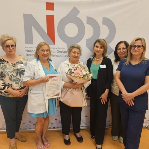Wzruszenie, podziw, wyrazy ogromnego szacunku - mieliśmy zaszczyt podziękować prof. dr hab. n. med. Lidii Rutkowskiej-Sak za … 53 lata pracy w Narodowy Instytut Geriatrii, Reumatologii i Rehabilitacji w Warszawie!