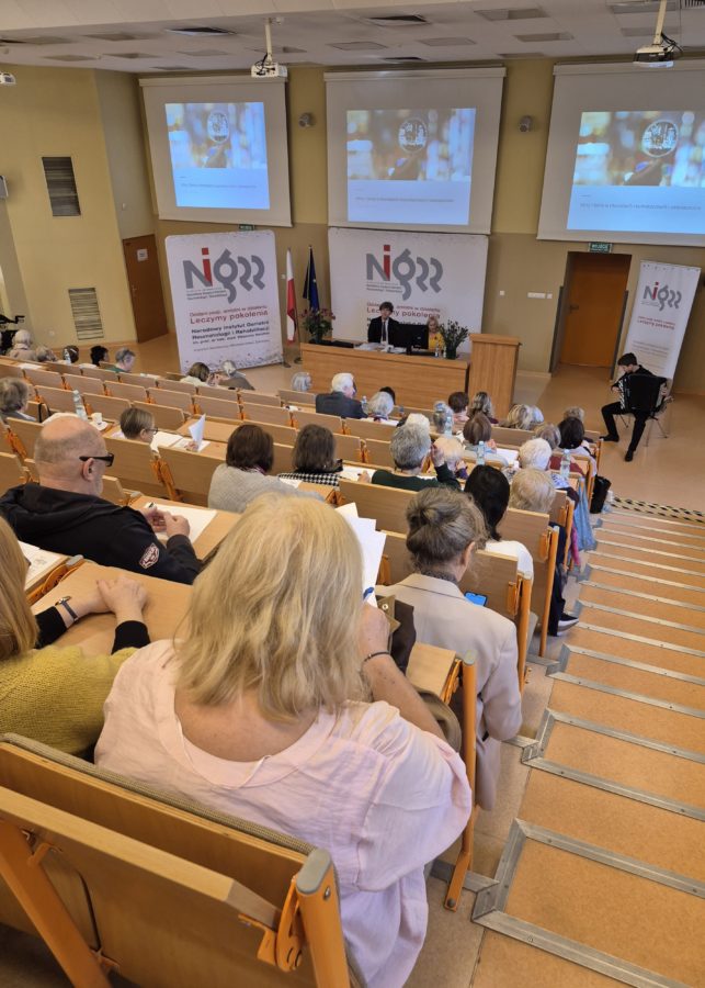 Cenna wiedza, znakomici eksperci – specjalnie dla pacjentów. Dziękujemy za udział w dorocznej konferencji z okazji Światowego Dnia Reumatyzmu i Osteoporozy. 4 konf4 min 1