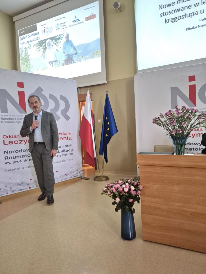 Pomagamy, edukujemy, rozmawiamy - w NIGRiR odbyła się konferencja z okazji Światowego Dnia Seniora. 4 senior 4