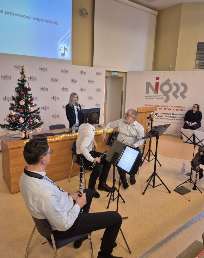 Zimowy koncert dla Pacjentów Narodowego instytutu Geriatrii, Reumatologii i Rehabilitacji. 3 koncert 4