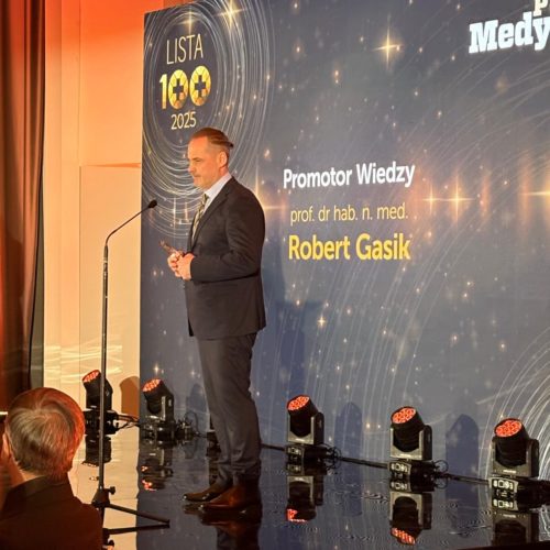 Ogromne brawa i gratulacje - lekarze Narodowego Instytutu Geriatrii, Reumatologii i Rehabilitacji, prof. Robert Gasik i prof. Brygida Kwiatkowska w gronie liderów polskiej medycyny.