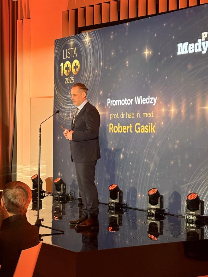 Ogromne brawa i gratulacje – lekarze Narodowego Instytutu Geriatrii, Reumatologii i Rehabilitacji, prof. Robert Gasik i prof. Brygida Kwiatkowska w gronie liderów polskiej medycyny.