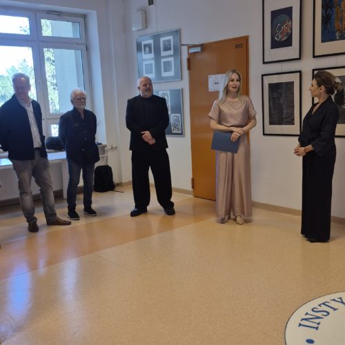 Sztuka, która wspiera zdrowienie i dobre samopoczucie Pacjentów.